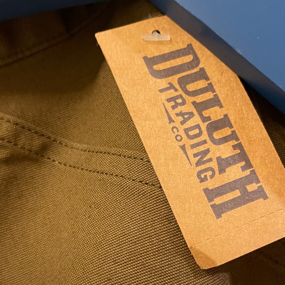 Women's Duluth Trading Co. Brown Curvesetter Waistband Cargo Pants - Picture 2 of 9